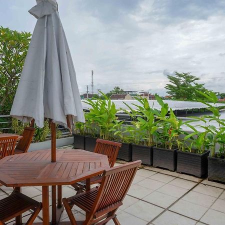 Sans Hotel Absari Yogyakarta Jarakan Exterior photo